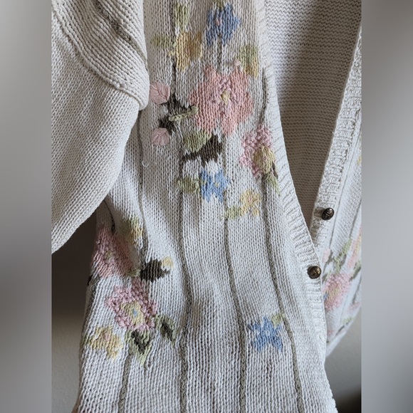Vintage handknit Studio Michelle Stuart floral sweater button up, medium - Picture 3 of 5